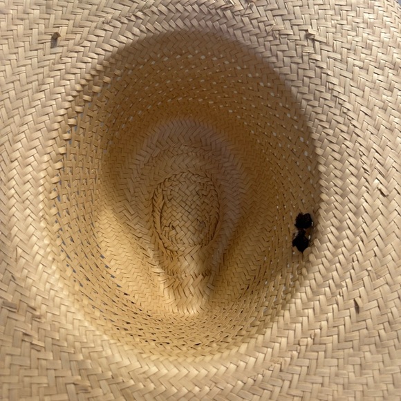 Bahamian Tan Straw Fedora Hat - Picture 3 of 3